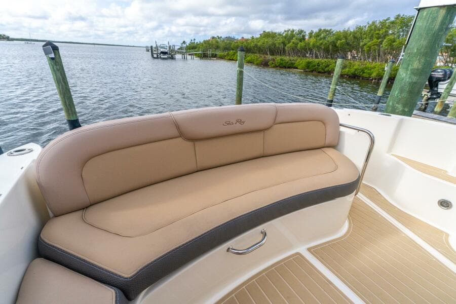 2016 Sea Ray 330 Sundancer