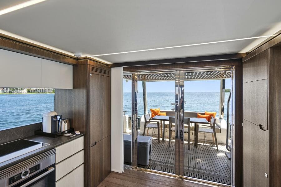 2023 Astondoa 66 Flybridge