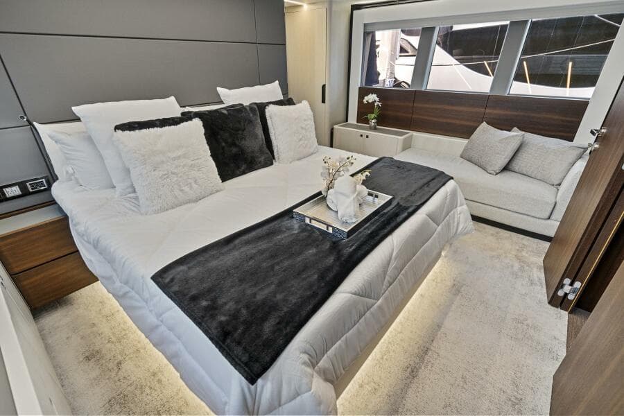 2023 Astondoa 66 Flybridge