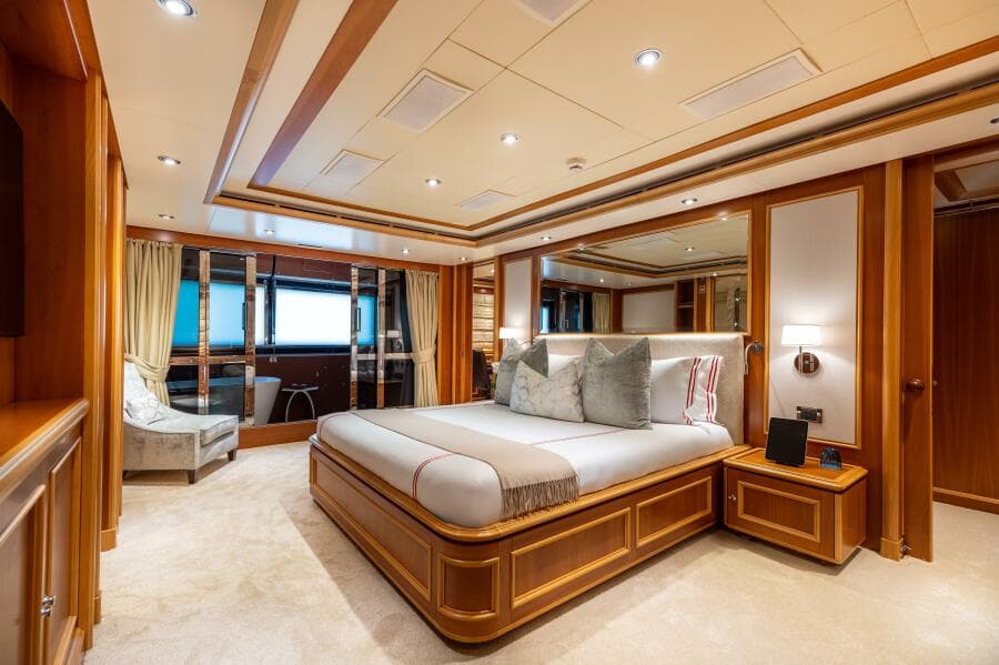On-Deck King Master Stateroom