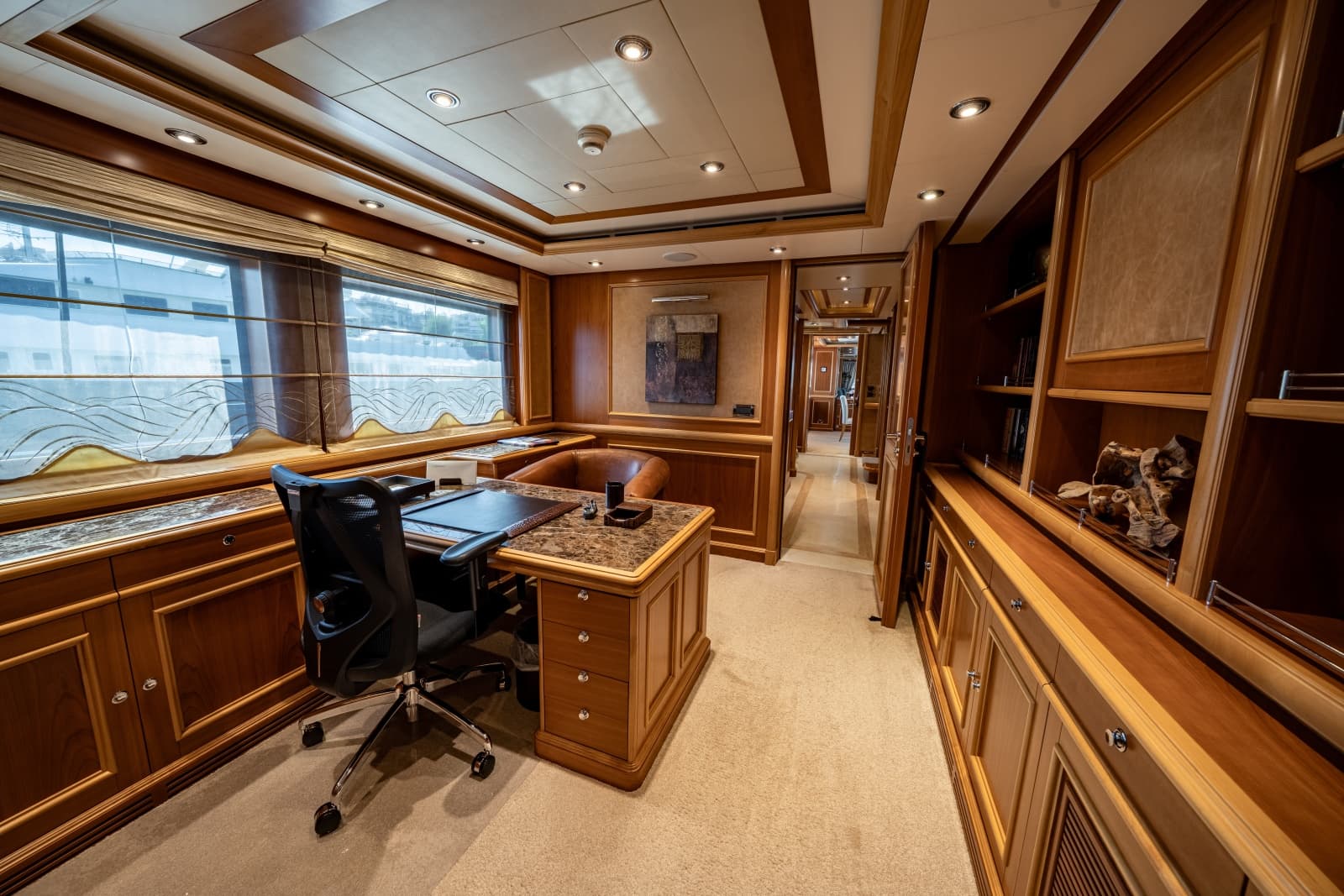 2007 CRN Pilothouse - Photo 9