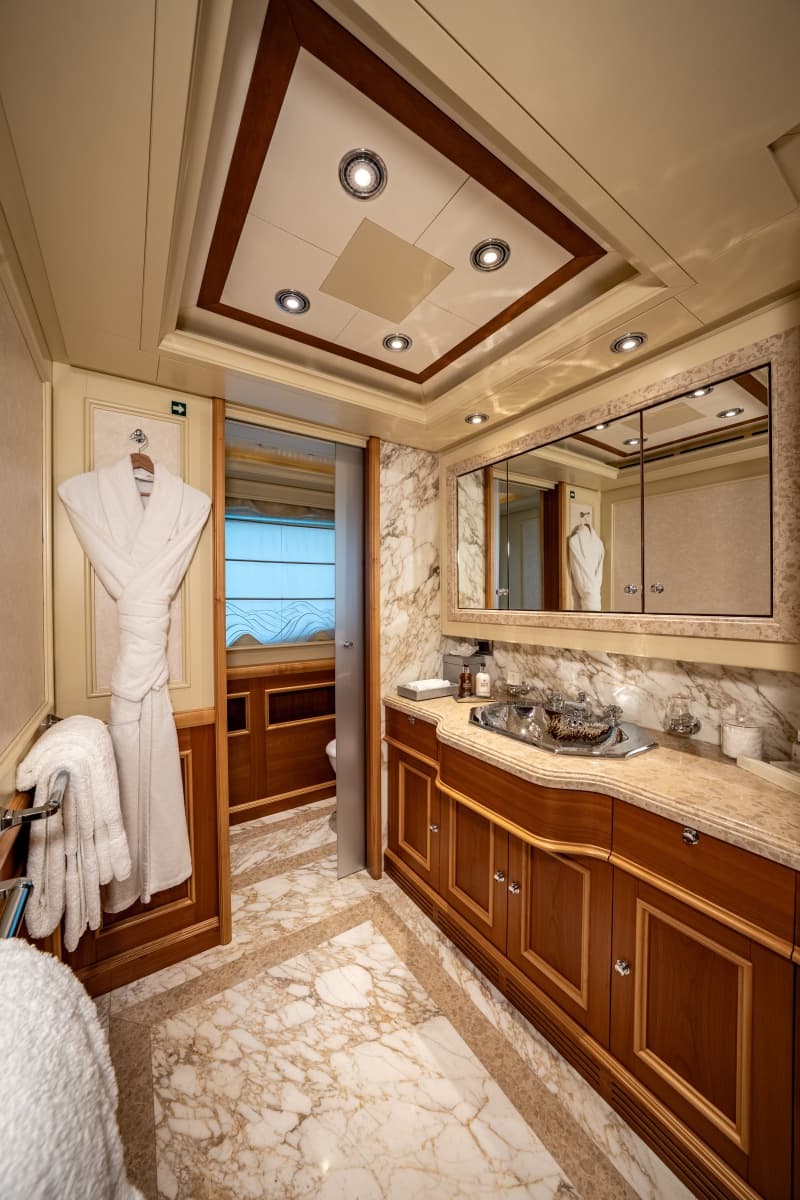 2007 CRN Pilothouse - Photo 14