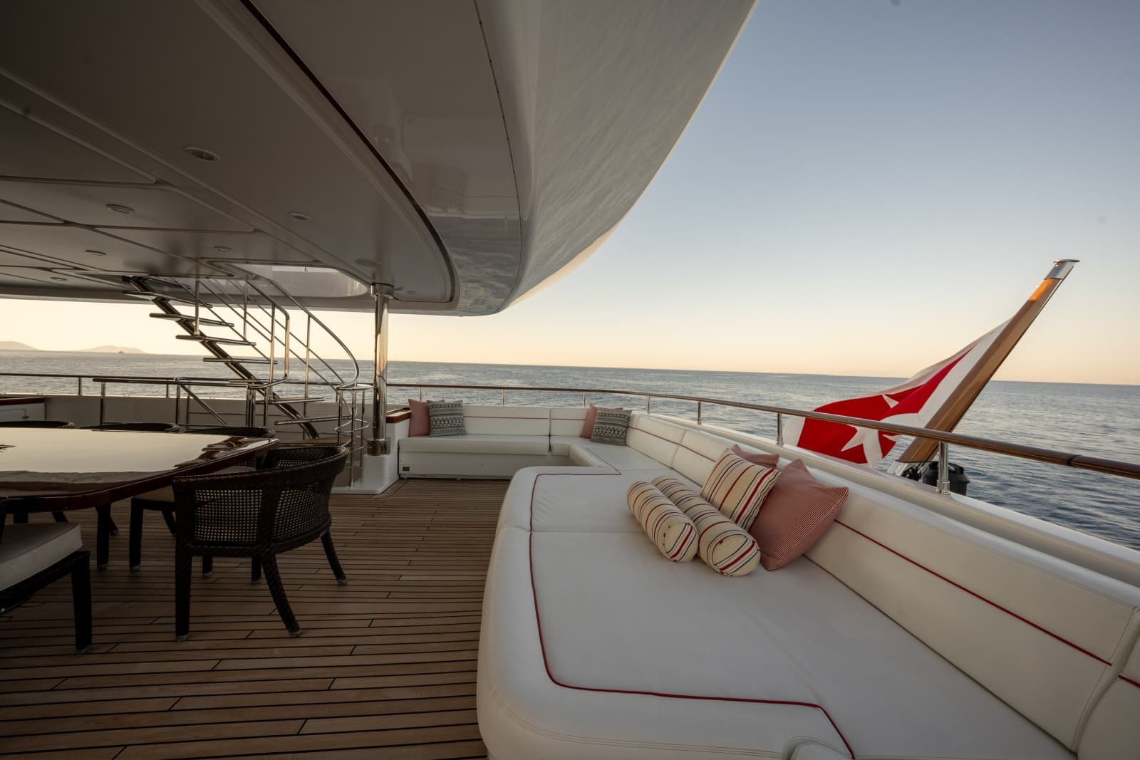 2007 CRN Pilothouse - Photo 43
