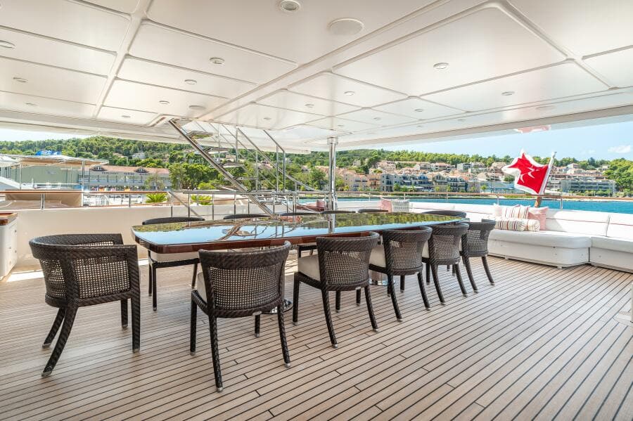 Bridge Deck Aft - Under Cover Dining for 12 Guests