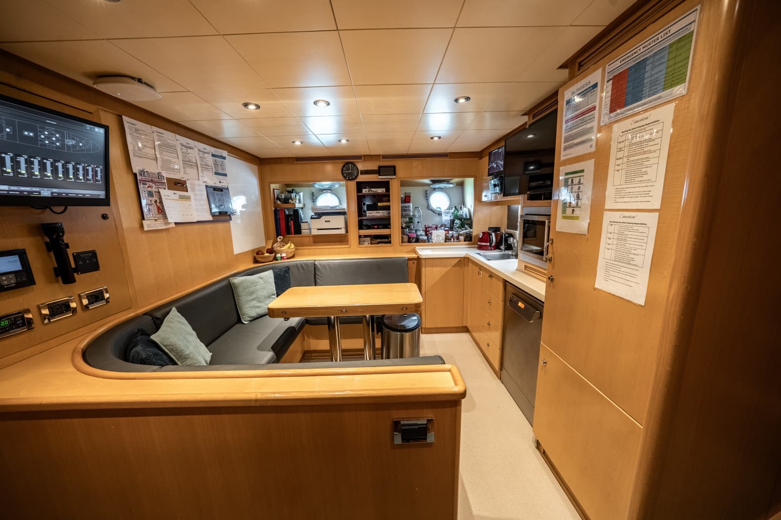2007 CRN Pilothouse - Photo 64