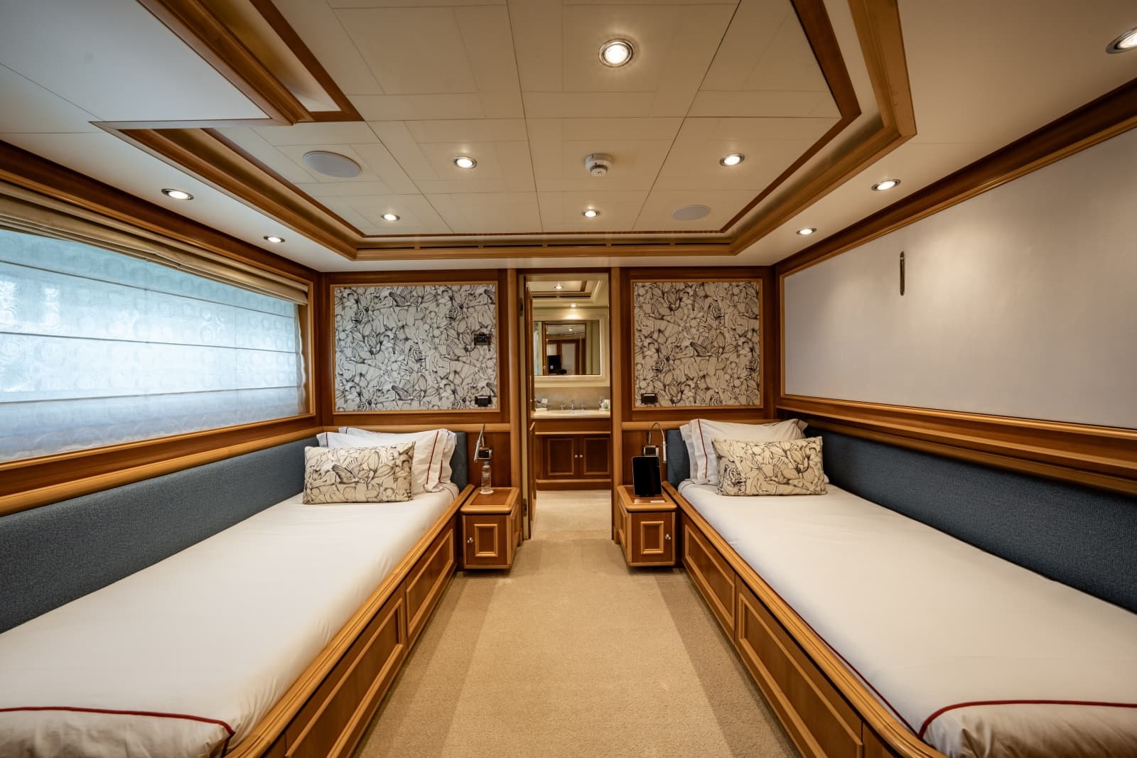2007 CRN Pilothouse - Photo 29
