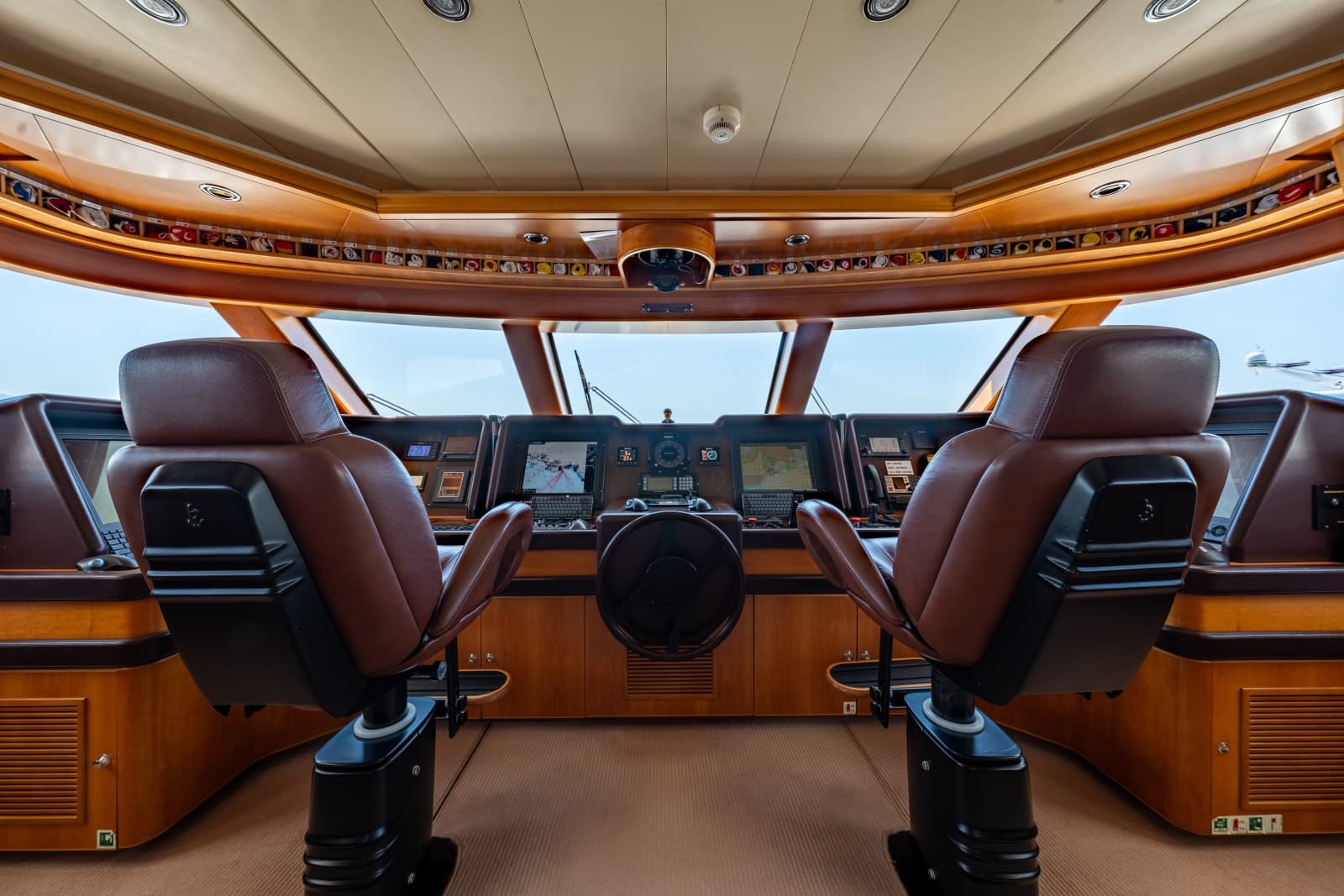 2007 CRN Pilothouse - Photo 38