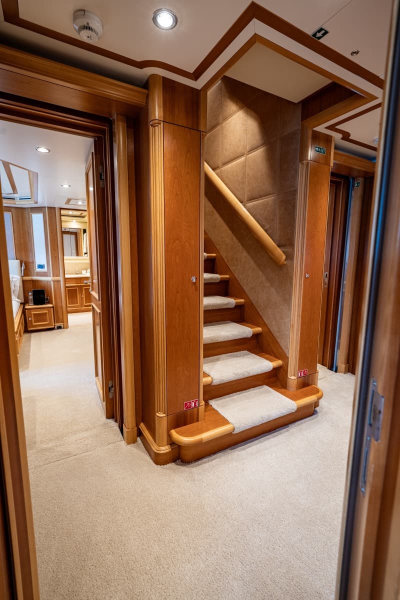2007 CRN Pilothouse - Photo 17