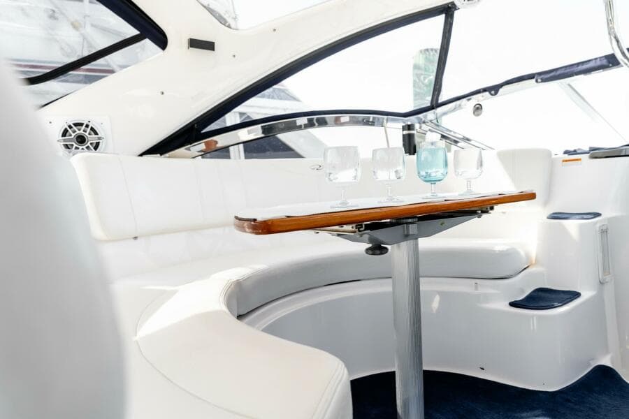 2008 Regal Commodore 4060