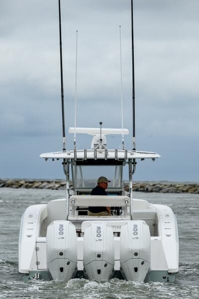 2008 Venture 39 Cuddy