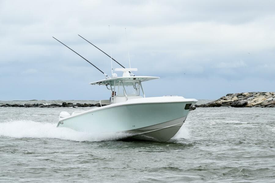 2008 Venture 39 Cuddy