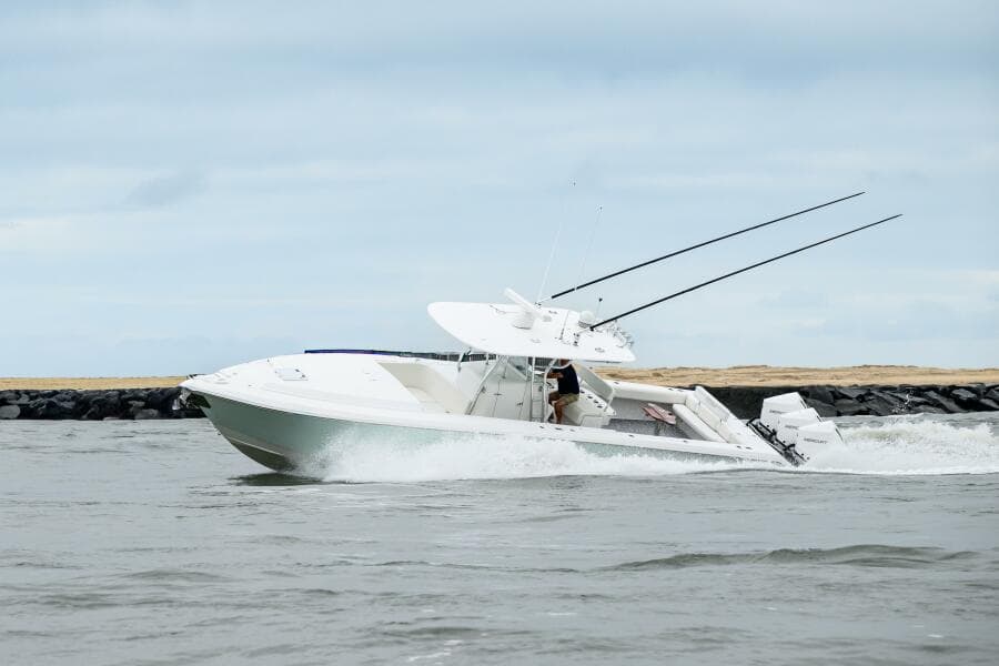 2008 Venture 39 Cuddy