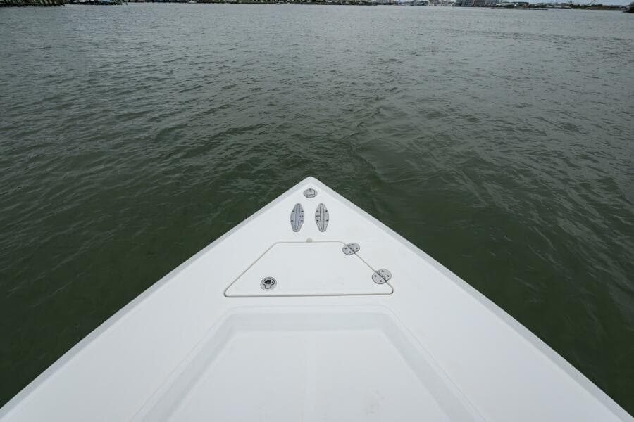 2008 Venture 39 Cuddy