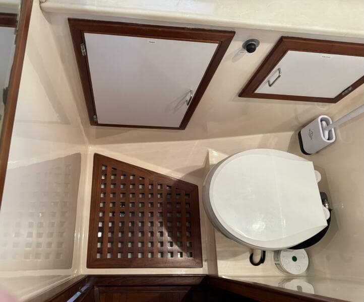 1990 Marine Trader Tradewinds