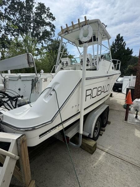 1999 Robalo 2640