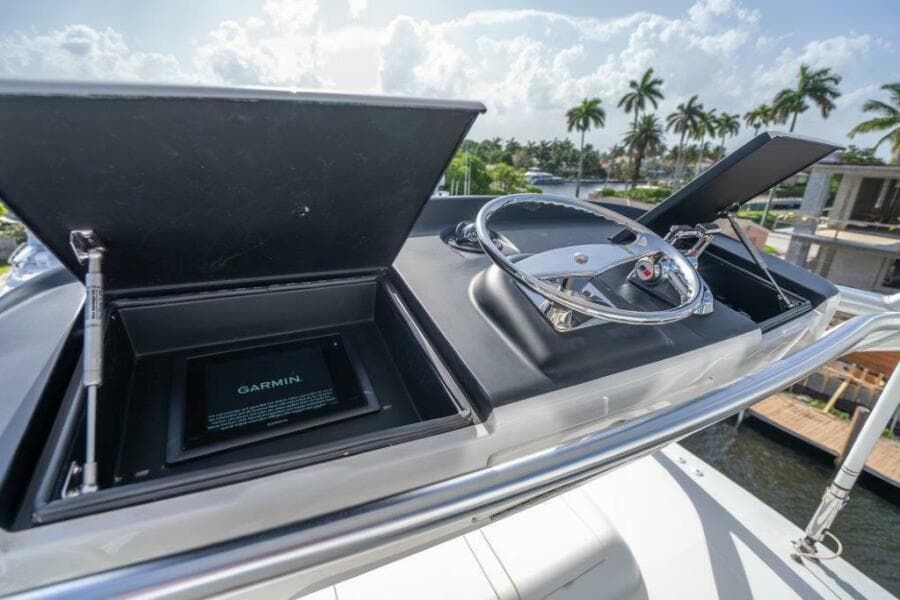 2015 Viking 66 No Collars - Tower