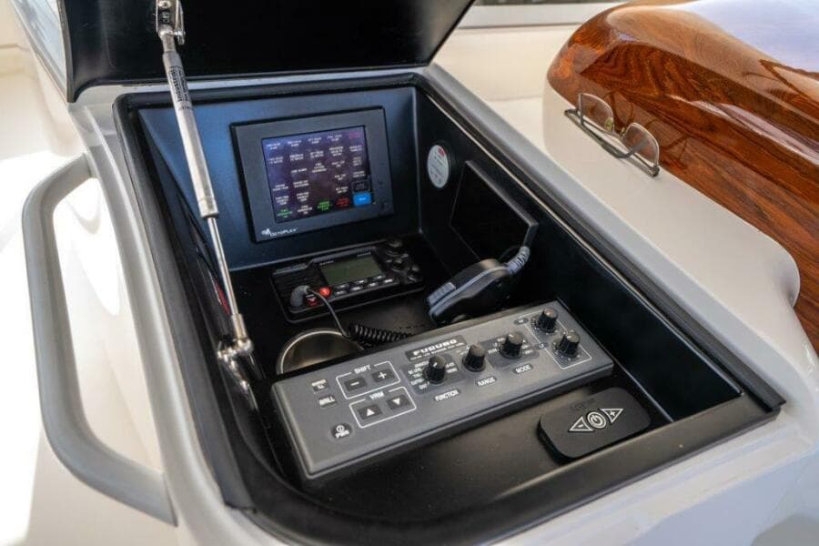 2015 Viking 66 No Collars - Flybridge