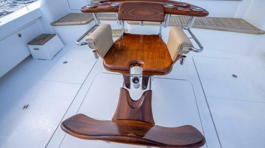 2015 Viking 66 No Collars - Cockpit