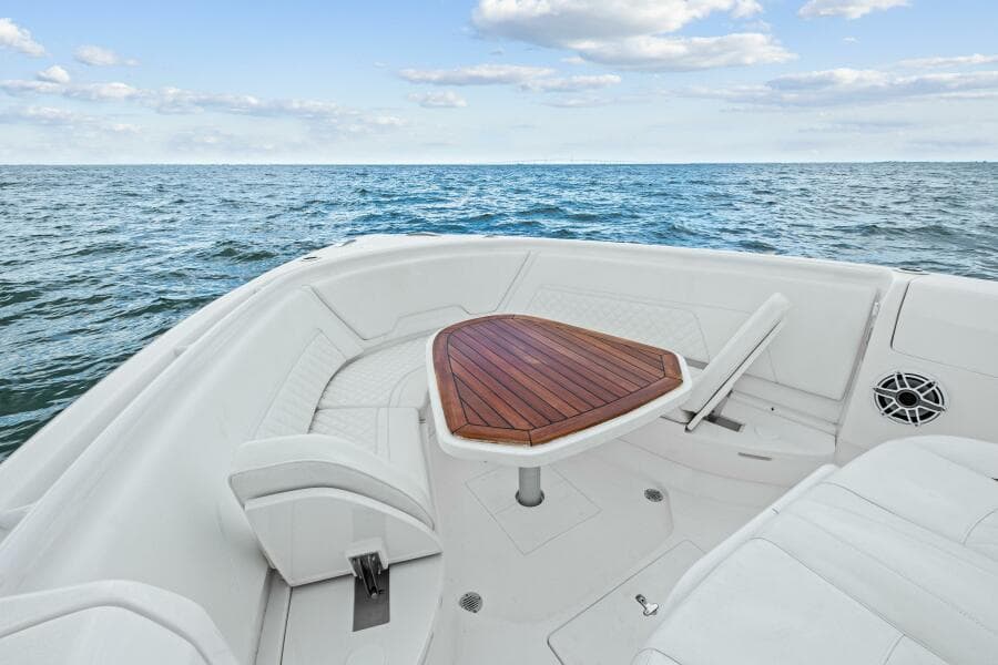 2020 Intrepid 400 CC - Bow