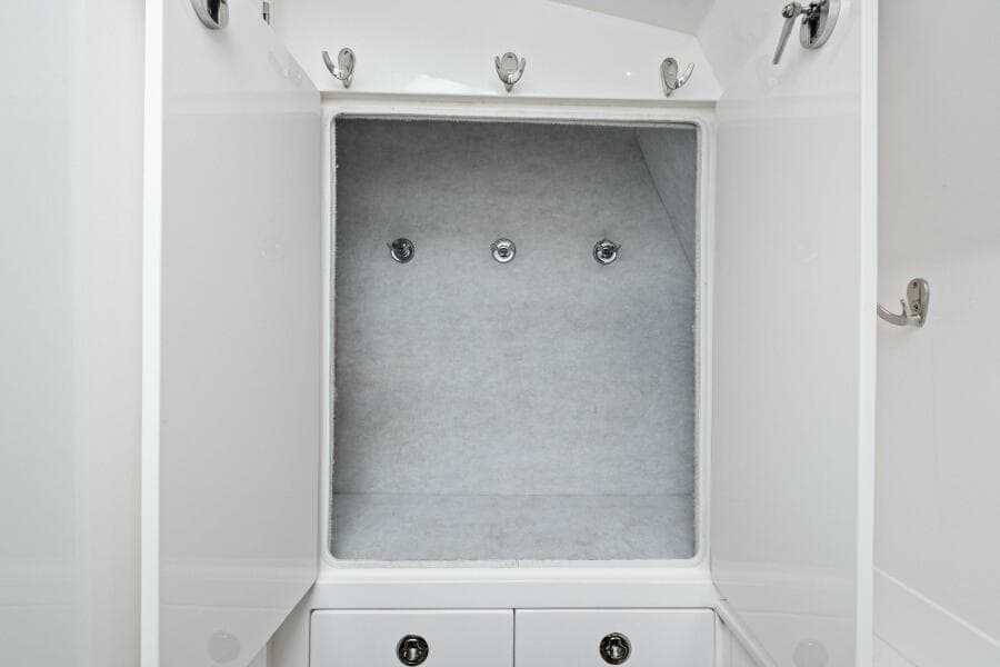 2020 Intrepid 400 CC - Cabin Storage