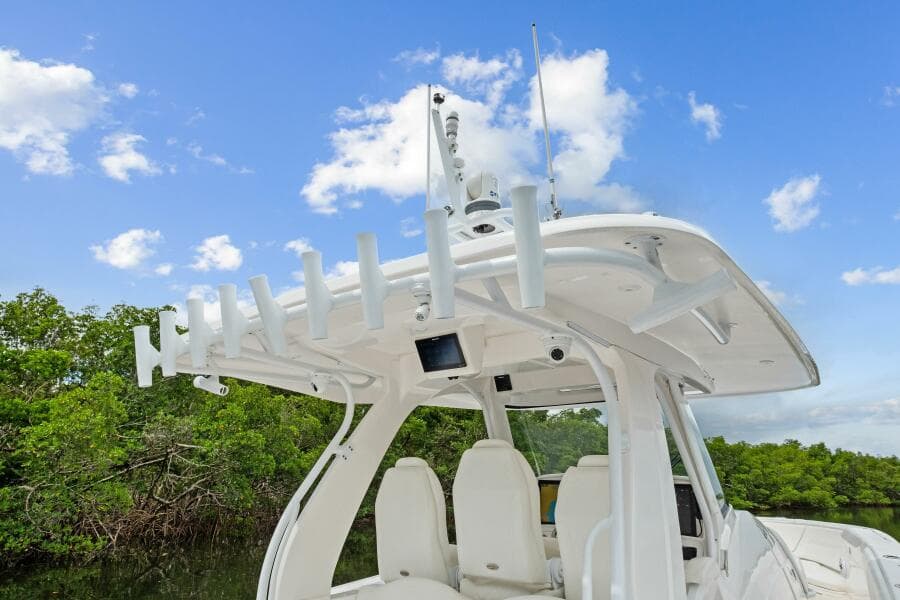 2020 Intrepid 400 CC - Hard Top 