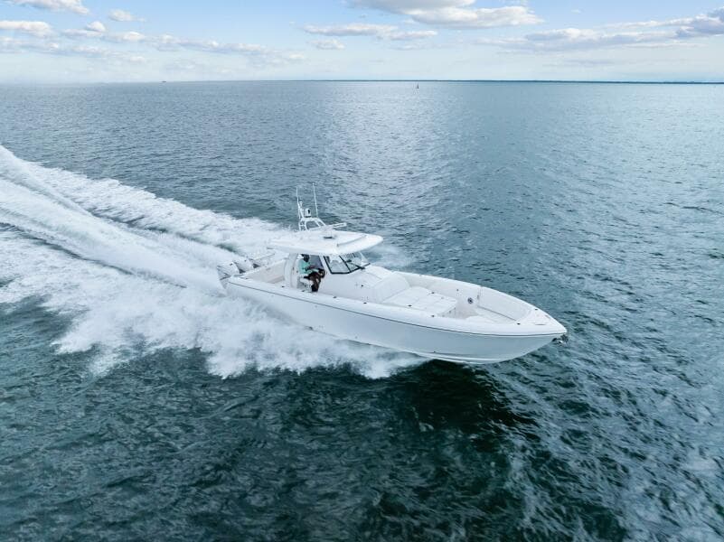 2020 Intrepid 400 CC - Profile