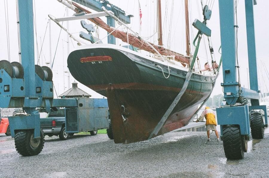 Schr Gallant aft keel