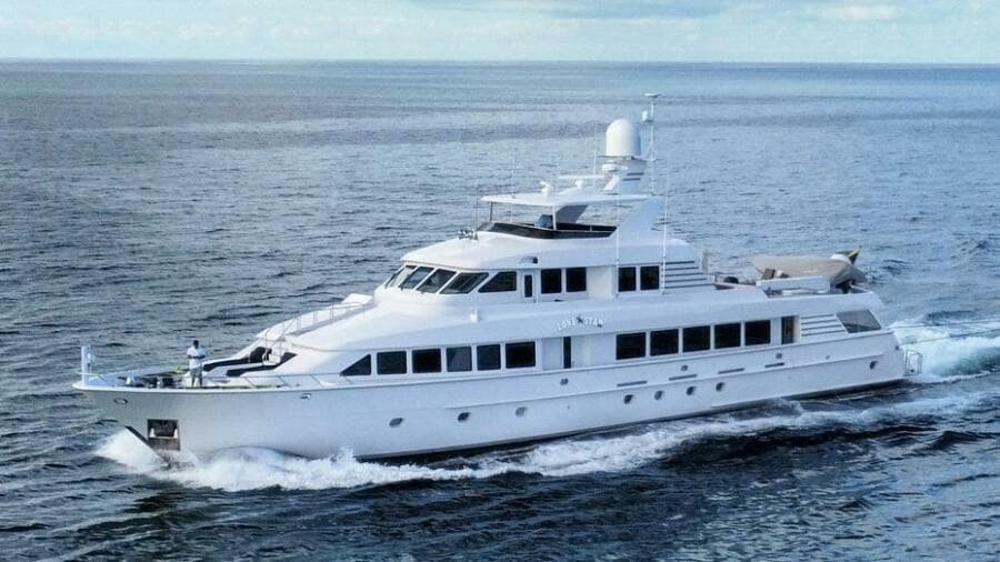 1995 Hatteras Flybridge Motor Yacht