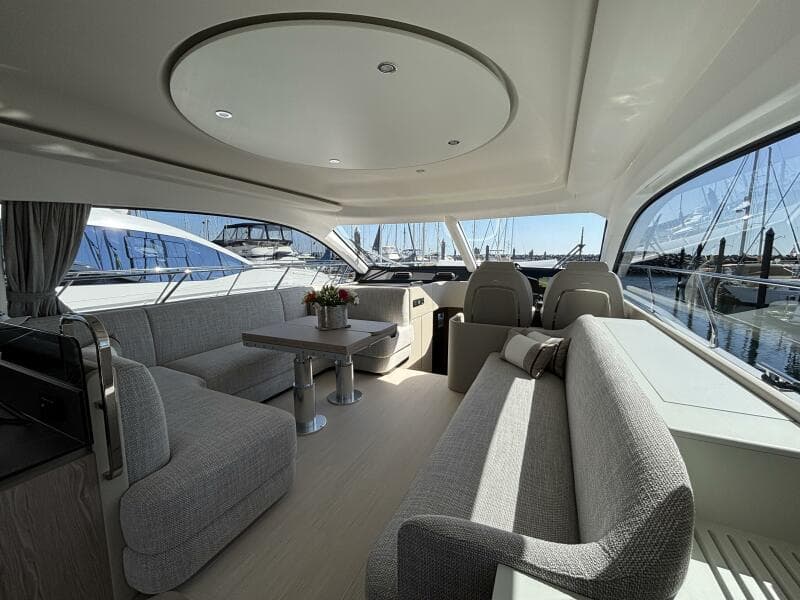 2025 Azimut Fly 53