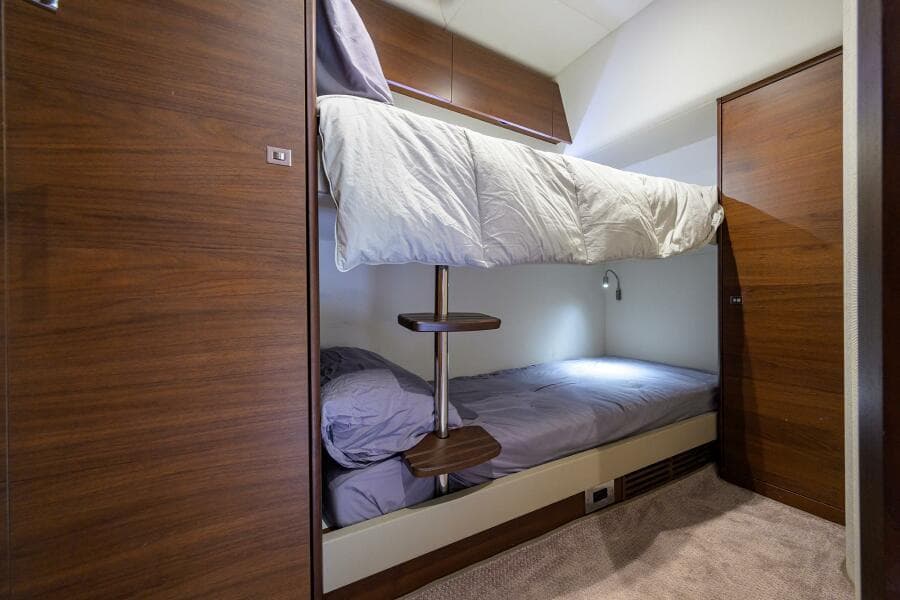 Princess F49 Chill- Guest Stateroom