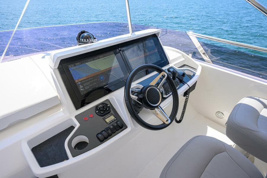 Princess F49 Chill- Flybridge