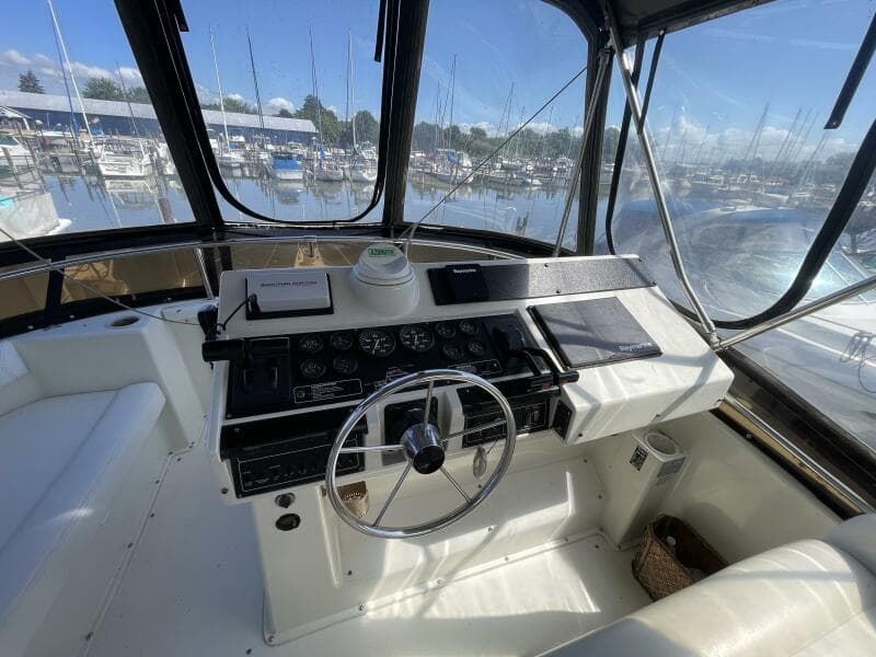 1994 Silverton 34 Motor Yacht