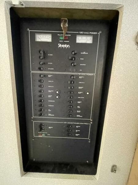 1994 Silverton 34 Motor Yacht