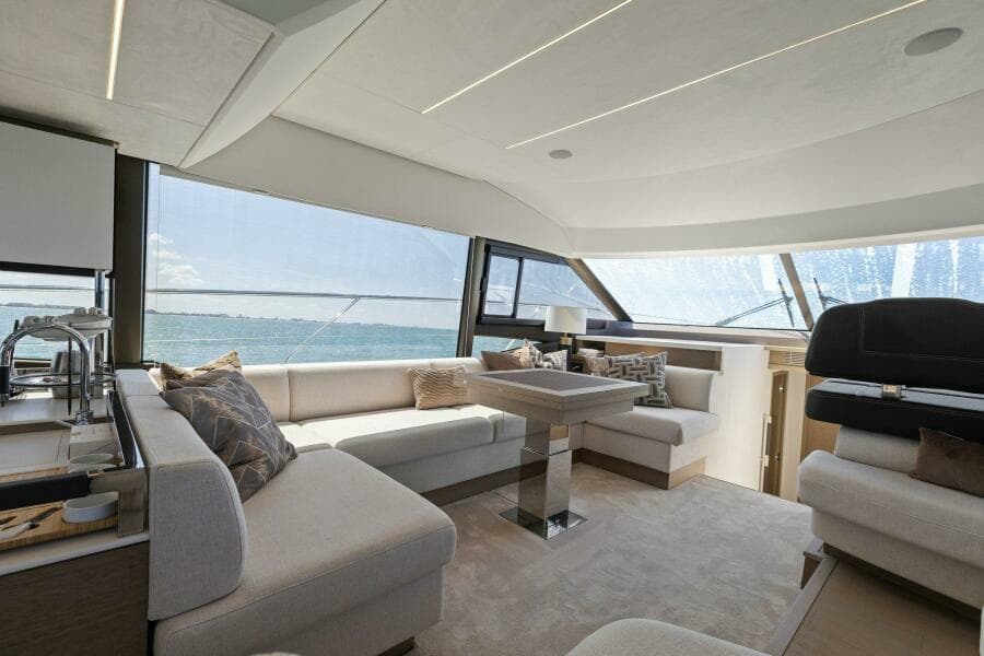2022 59 Prestige Flybridge - How Sweet It Its - Dinette