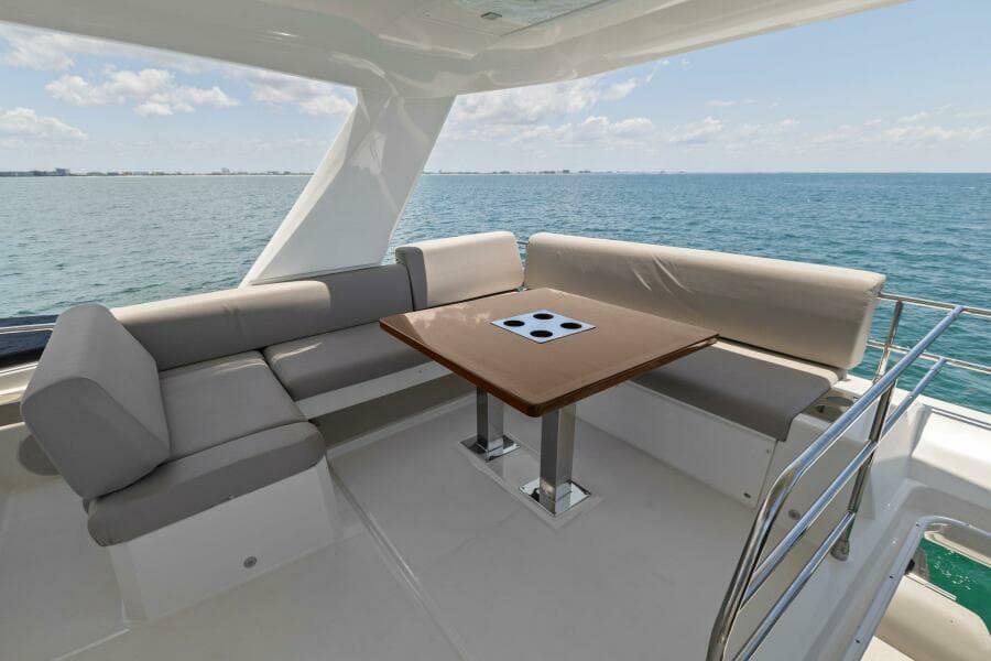 2022 59 Prestige Flybridge - How Sweet It Its - Flybridge