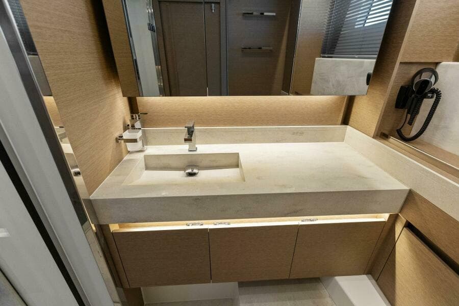 2022 59 Prestige Flybridge - How Sweet It Its - Master Head