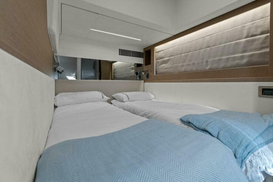 2022 59 Prestige Flybridge - How Sweet It Its - Guest Stateroom