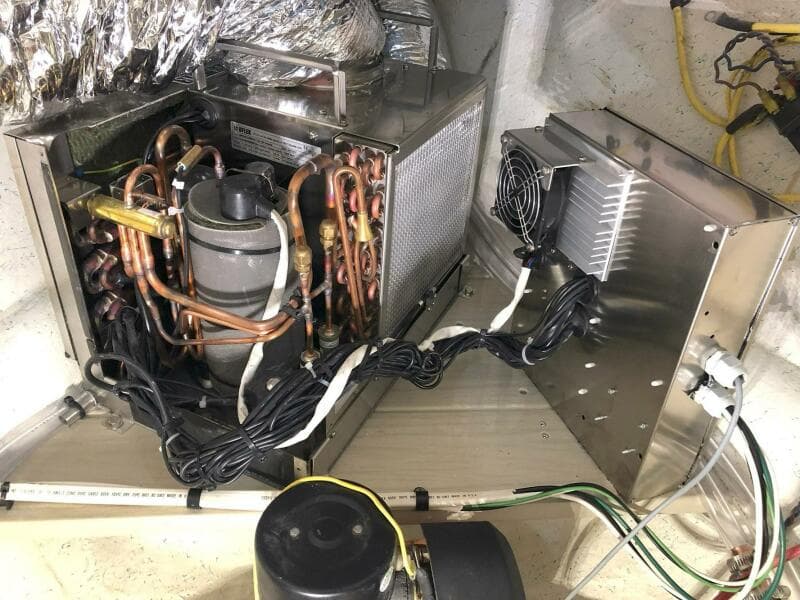 2017 Atlas Acadia 25