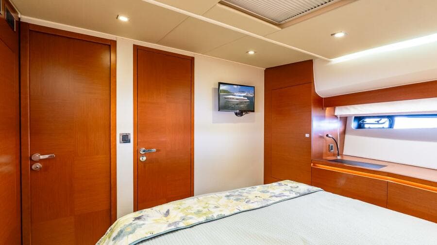 2014 Prestige 550 Flybridge