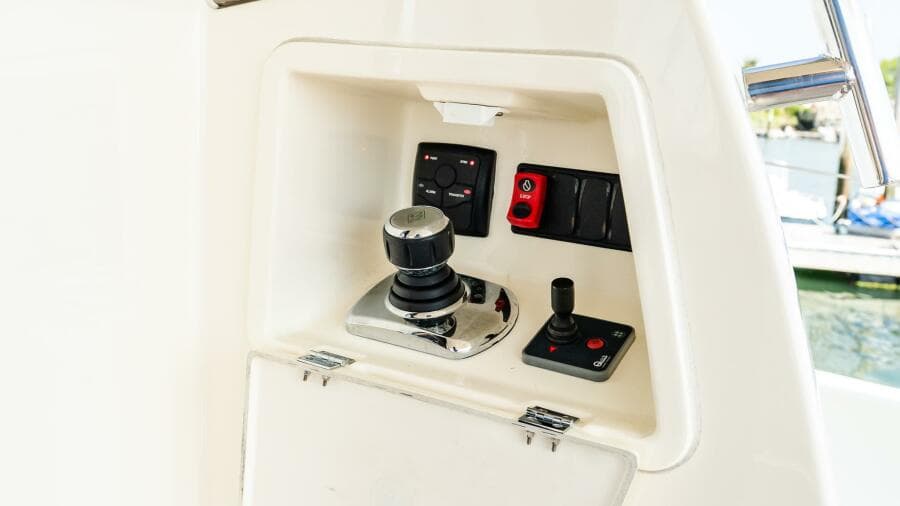 2014 Prestige 550 Flybridge