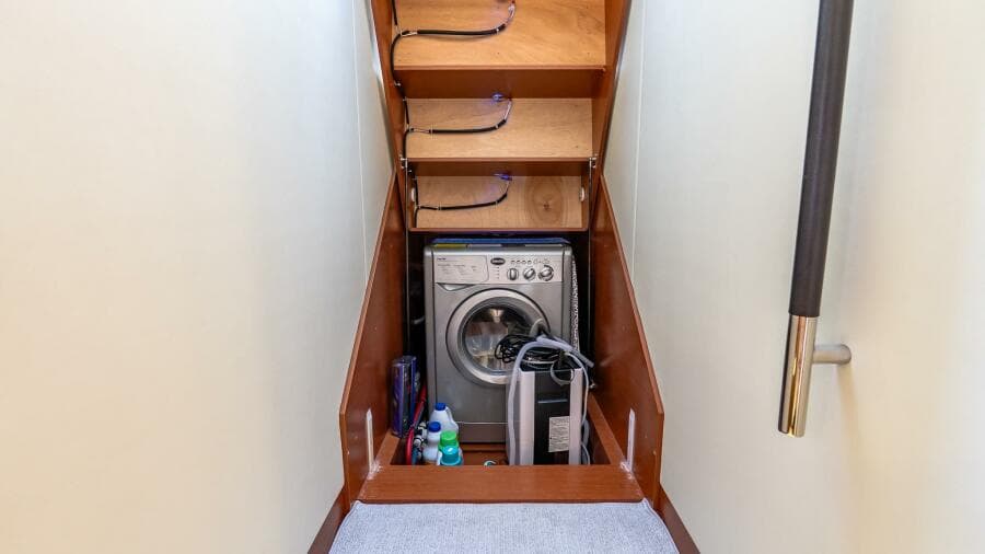 2014 Prestige 550 Flybridge