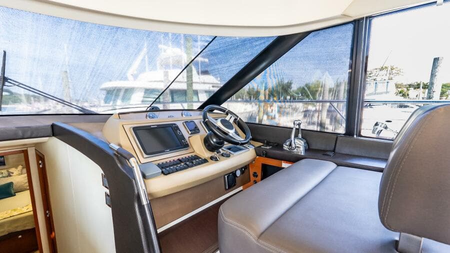 2014 Prestige 550 Flybridge