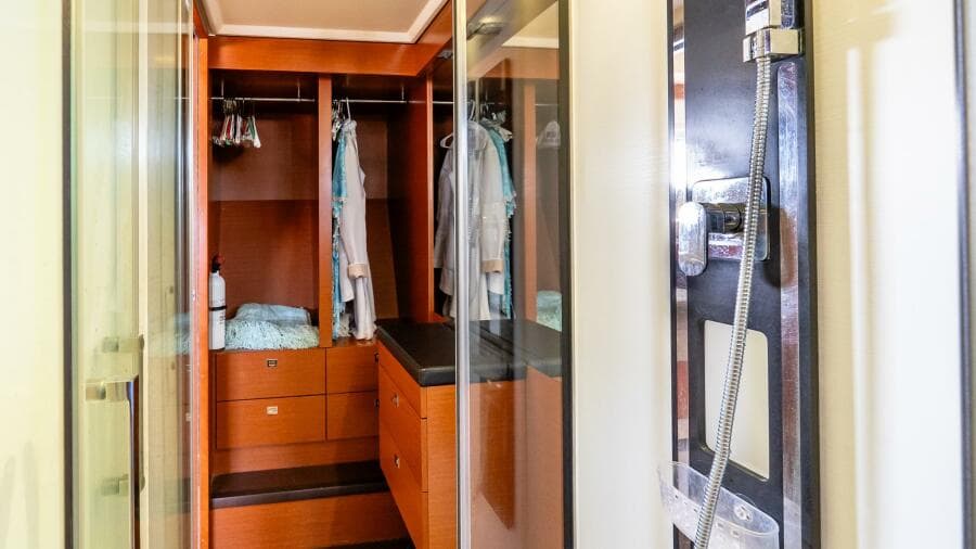 2014 Prestige 550 Flybridge