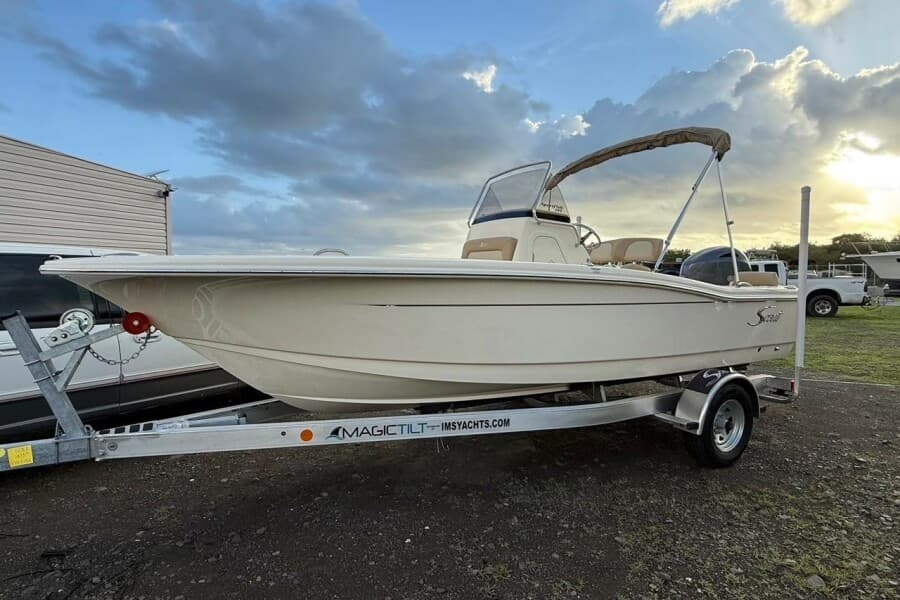 2026 Scout 195 Sportfish