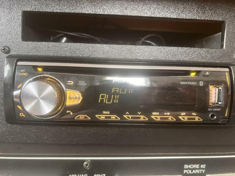 AM FM Radio CD Player