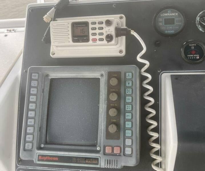 Standard VHF & Raytheon Radar