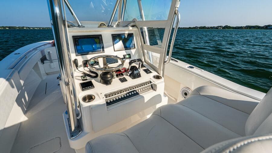 2016 Invincible 33 Open Fisherman