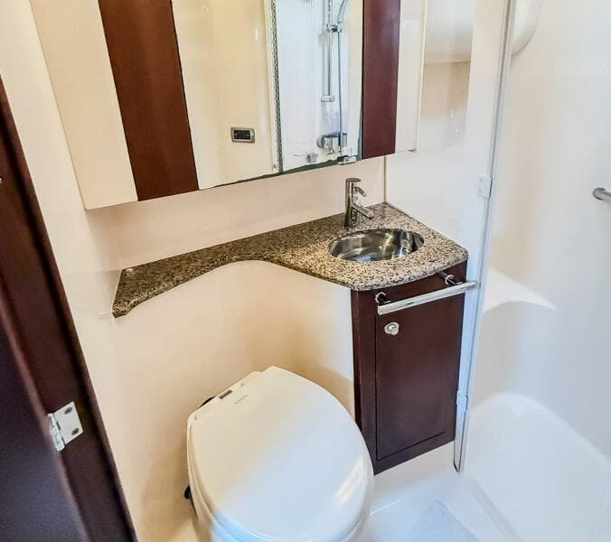 2008 Sea Ray 44 Sedan Bridge