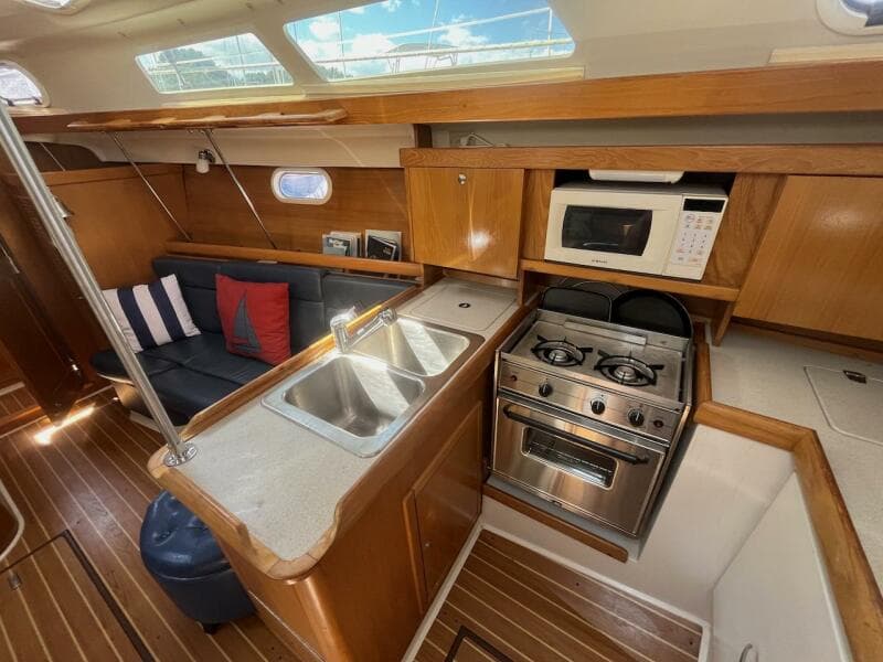 2003 Catalina 350