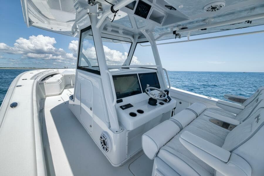 2023 Yellowfin 39' Offshore